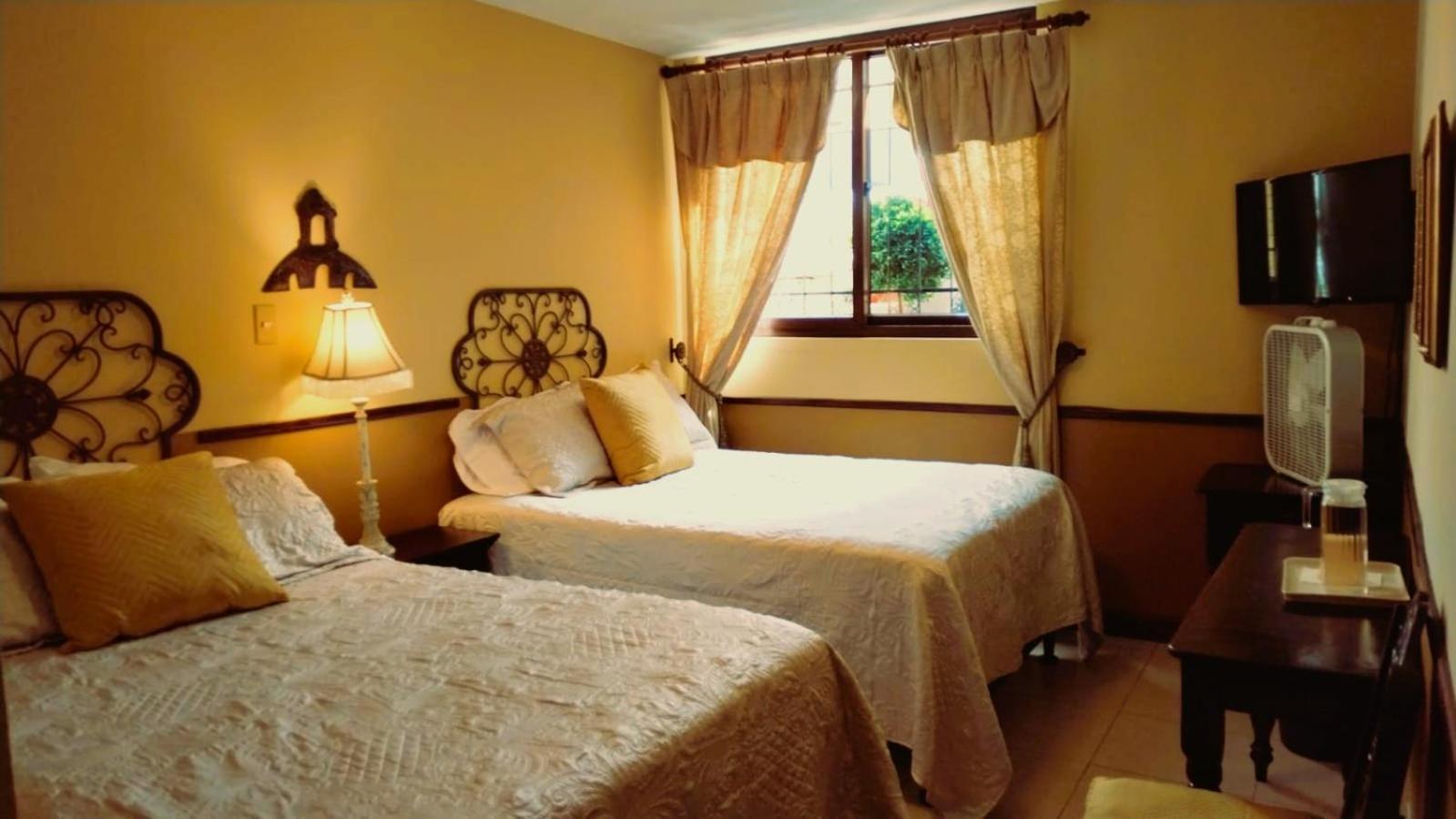 Hotel Toscana 3*